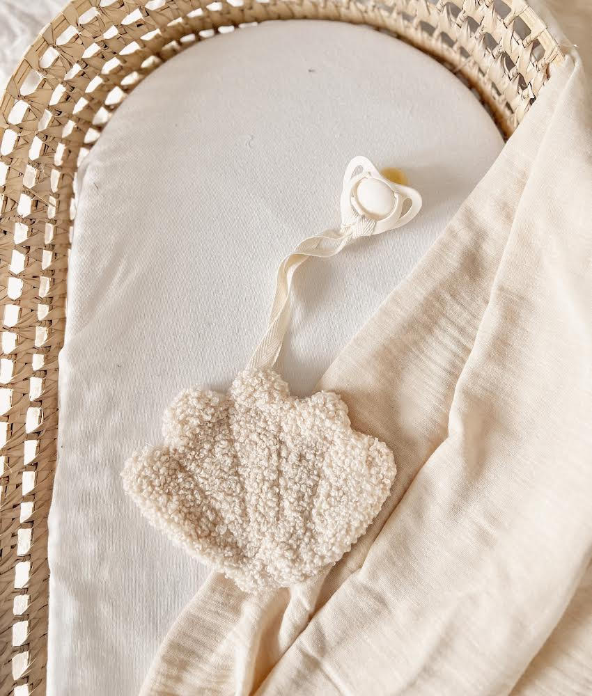 Seashell Boucle Comforter